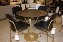 Amisco Customizable Dalia Birch Veneer Counter Pub Table with Metal Turnip Base + 4 Stools