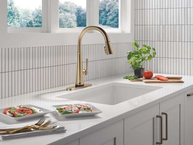 Delta Emmeline® Lumicoat® Champagne Bronze Touch2O® Technology Kitchen Faucet with Touchless Technology -1
