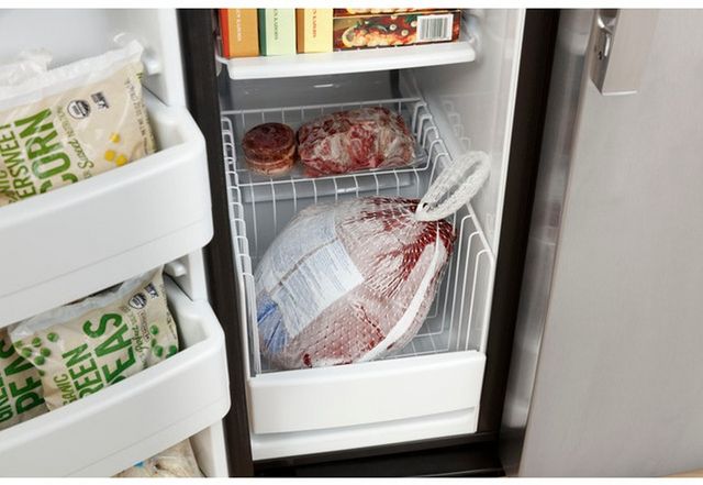 GE® 36 in. 25.3 Cu. Ft. Fingerprint Resistant Stainless Steel Side by Side Refrigerator-17