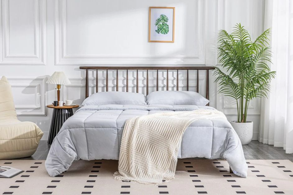 MLILY Down Comforter
