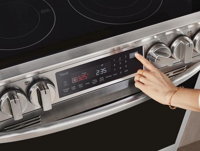 LG 30" PrintProof® Stainless Steel Slide In Electric Range-11