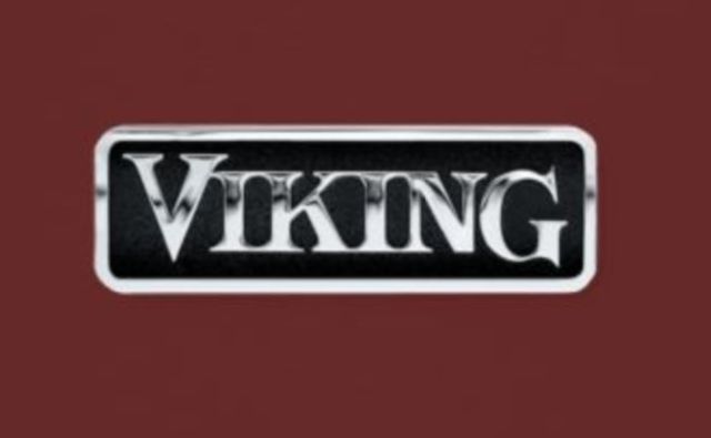 Viking® 5 Series Reduction Red Professional Dishwasher Door Panel-1