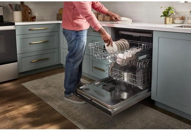 Whirlpool® 24" Fingerprint Resistant Stainless Steel Built In Dishwasher-11