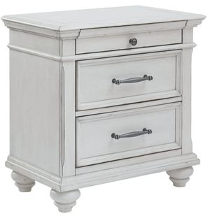 Kanwyn Nightstand
