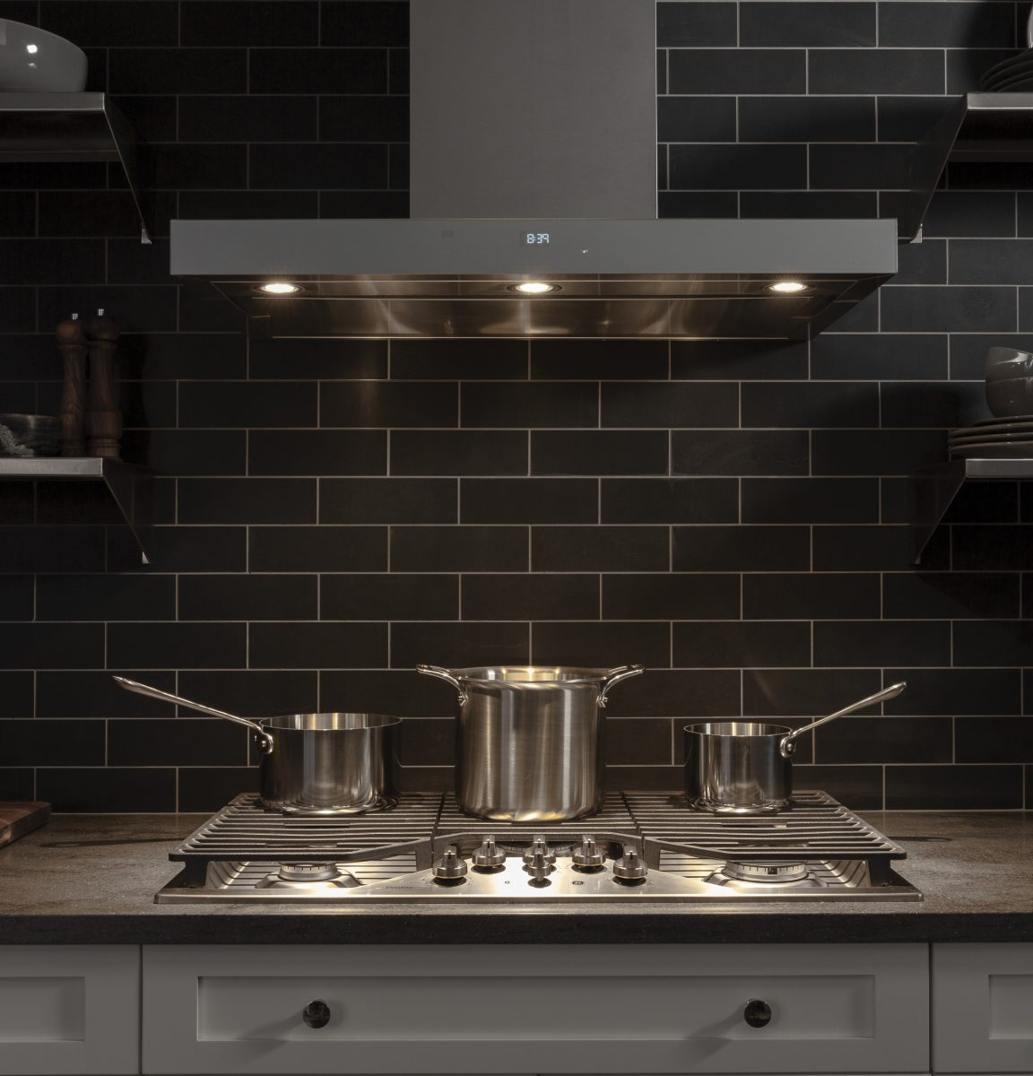 GE Wall Mounted Range Hood - Thumbnail 5