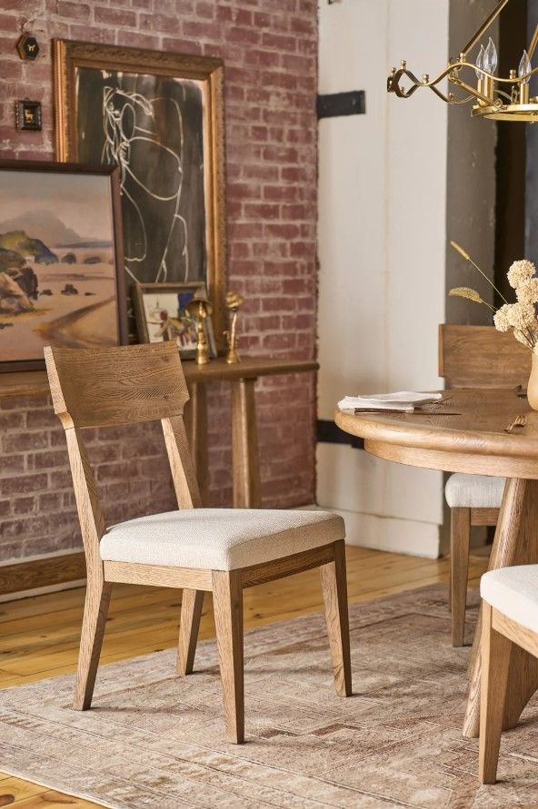 Universal Explore Home™ Griffith Park Ashbury Oyster/Sienna Side Chair-1