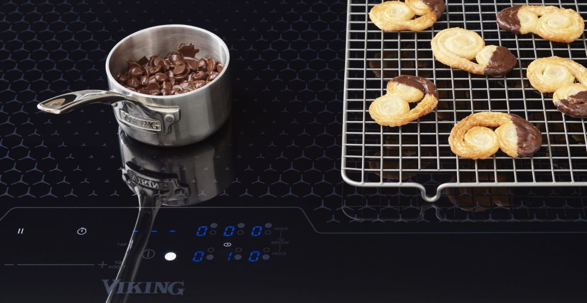Viking 3 Series Induction Cooktop - Thumbnail 3