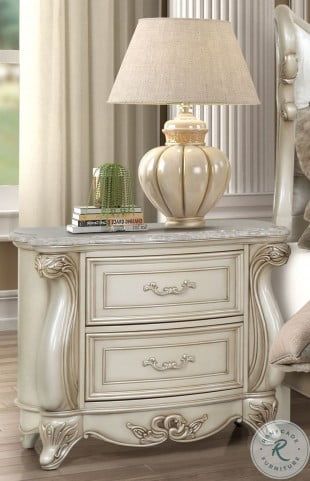 New Classic® Home Furnishings Monique 5-Piece White Queen Bedroom Set-2
