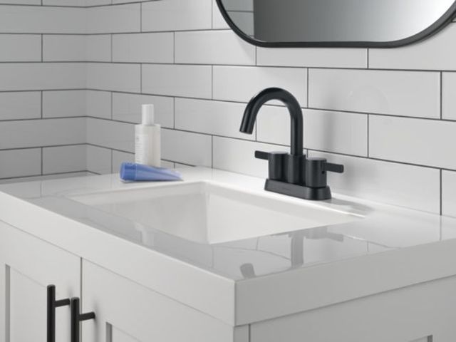 Peerless Precept® Matte Black 2-Handle Centerset Lavatory Faucet-1