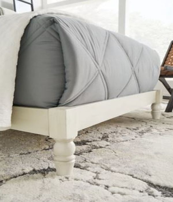 Signature Design by Ashley® Tannally White Twin Platform Bed-2