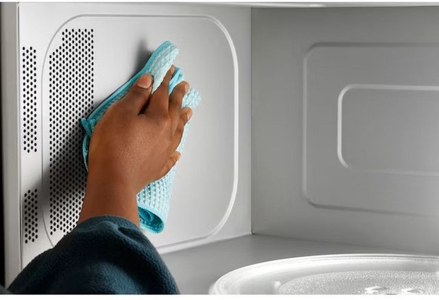 Maytag® 4 Piece Fingerprint Resistant Stainless Steel Kitchen Package-28