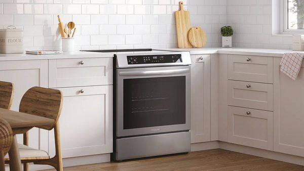 Frigidaire 30" Stainless Steel Freestanding Induction Range
