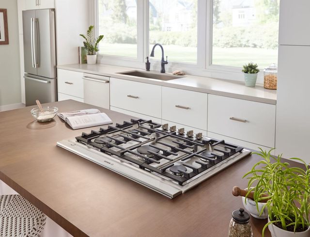 Bosch® 800 Series 30" Stainless Steel Gas Cooktop-1