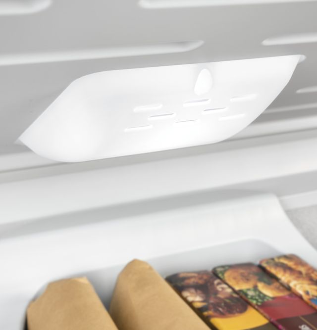 GE® 15.7 Cu. Ft. White Chest Freezer-3
