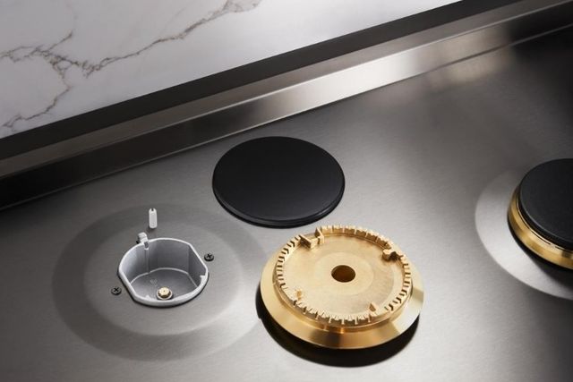 JennAir® 36" Stainless Steel Natural Gas Cooktop-3