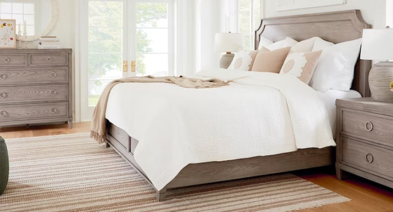 Bassett Furniture Ventura Storage Panel Bed