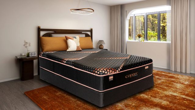 Spring Air® Copper 13.5" Hybrid Plush Smooth Top King Mattress-1