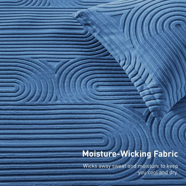 BEDGEAR® Performance® 3-Piece Racetrack/Stonewash Blue Moisture-Wicking King Duvet and Sham Set-4