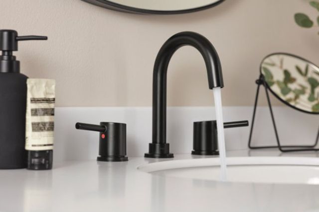 Peerless Precept® Matte Black 2-Handle Widespread Bath Faucet-2