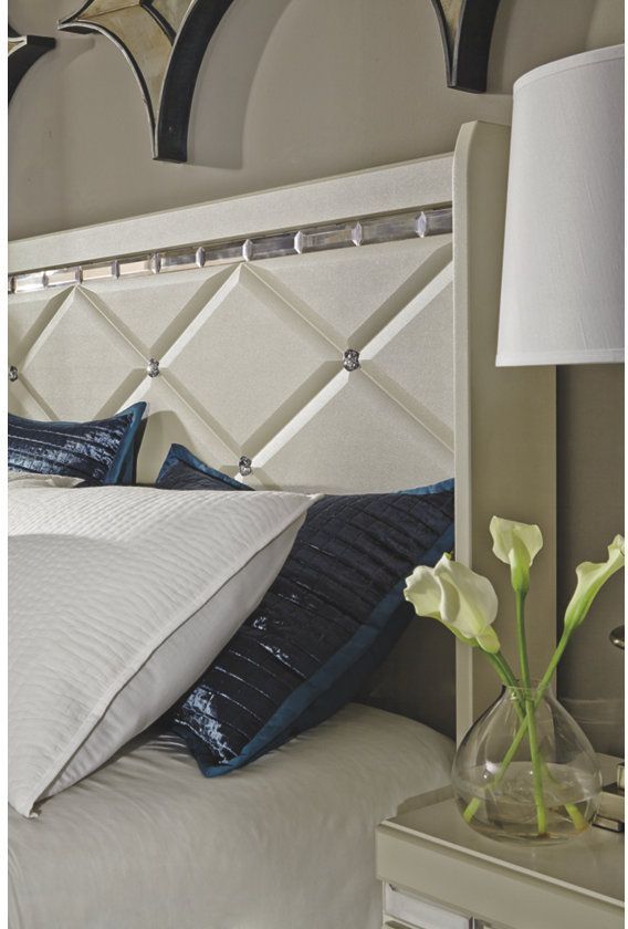 Signature Design by Ashley® Dreamur Champagne Queen Panel Headboard-3