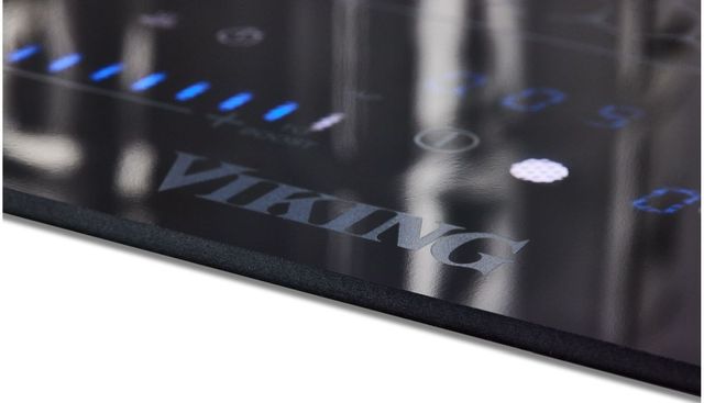Viking® 3 Series 30" Black Glass Induction Cooktop-2