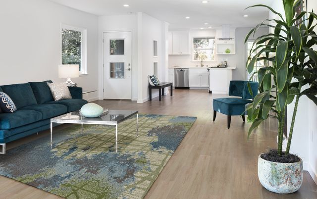 KAS Rugs Illusions Green/Blue Visions 5'x8' Rug-2