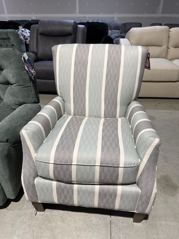 Clearance Craftmaster® Customizable New Traditions Tight Back Chair-0