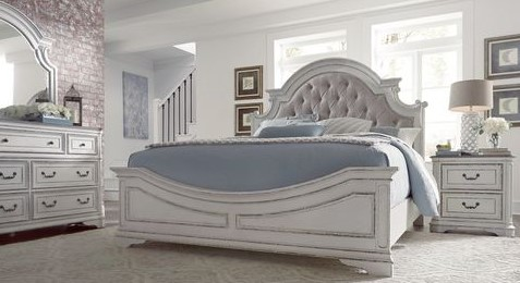 white antique様 Liberty Furniture Magnolia Manor 4-Piece Antique White