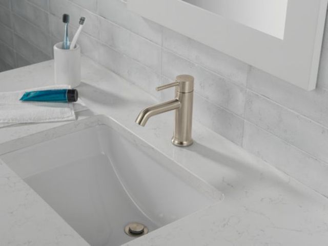 Peerless Precept® Brushed Nickel Single Top Handle Lavatory Faucet-1