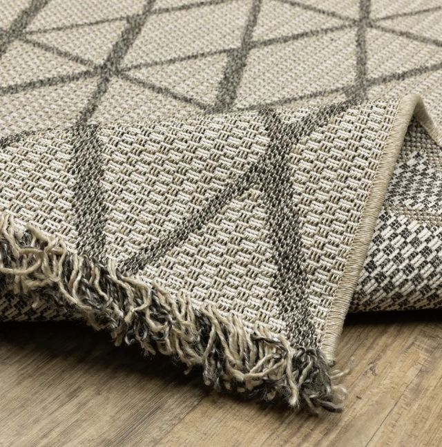 Oriental Weavers™ Gillian 5'x7' Style 2 Area Rug-4