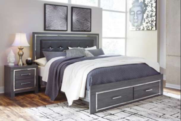 Signature Design by Ashley® Lodanna Gray King Storage Upholstered Panel Bed-2