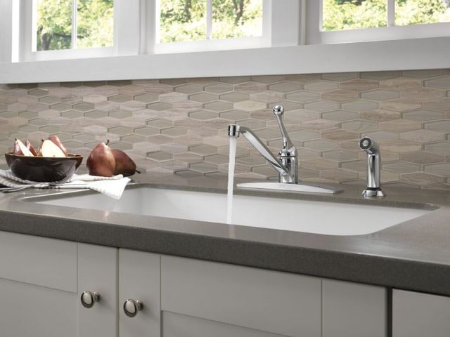 Delta 134 / 100 / 300 / 400 Chrome 8" Single Handle Kitchen Faucet with Spray-3