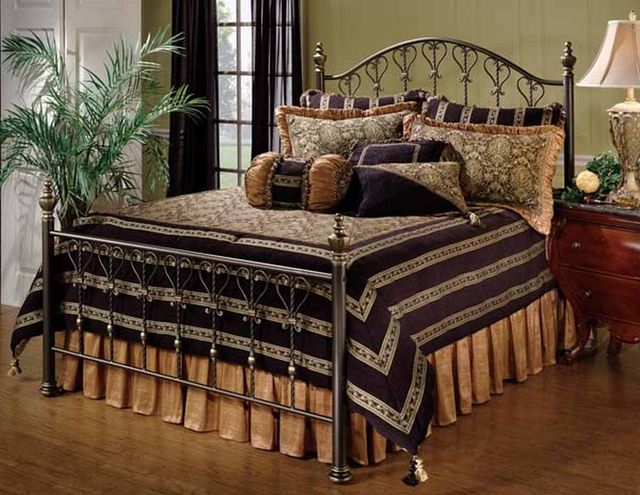 HH2 Home Huntley Queen Dusty Bronze Bed Set-2