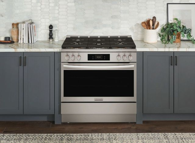 Frigidaire Gallery® 36" Smudge-Proof® Stainless Steel Pro Style Dual Fuel Range-3