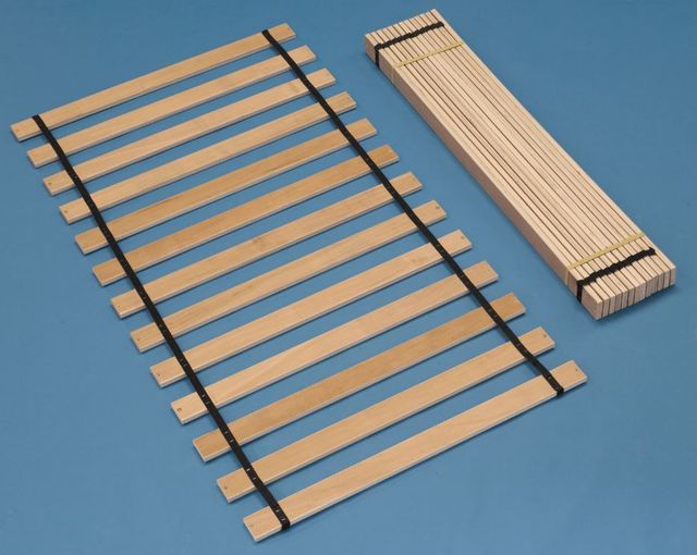 Benchcraft® Brown Twin Platform Roll Slat-2