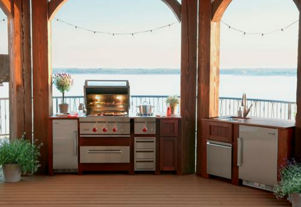 Wolf 3-Burner Built In Liquid Propane Gas Grill