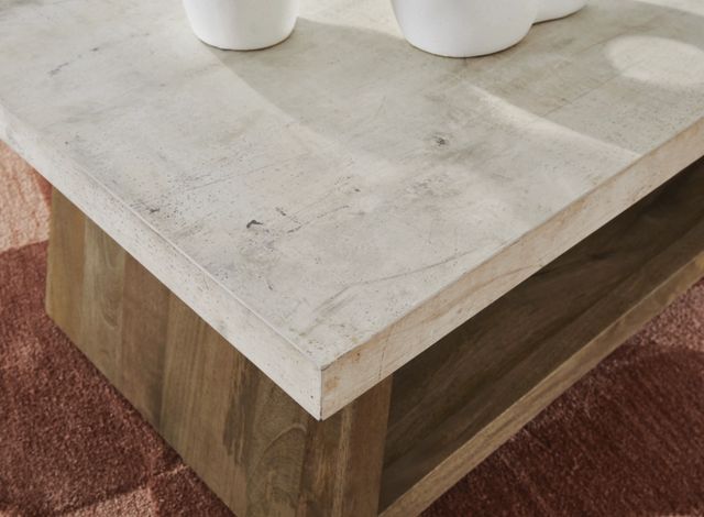 Signature Design by Ashley® Brendalhouse Light Brown Cocktail Table-3