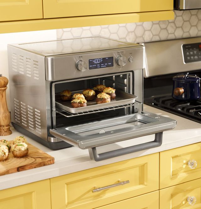 GE® 17" Stainless Steel Countertop Toaster Oven -9