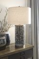 Lampe de table en métal Dayo, gris/or, de Signature Design by Ashley®-2