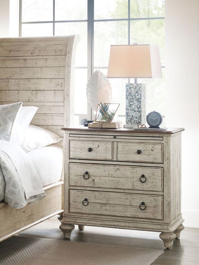 Kincaid® Furniture Weatherford Baldwin Cornsilk/Heather Bachelors Chest -1