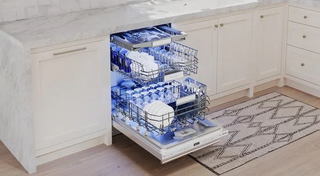 Thermador® Star Sapphire® 24" Stainless Steel Top Control Built In Dishwasher-4