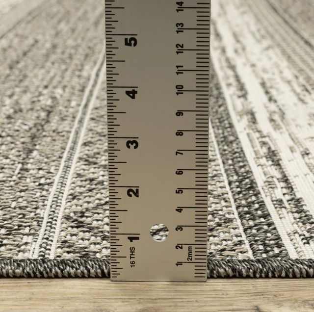 Oriental Weavers™ Gillian 5'x7' Style 3 Area Rug-2