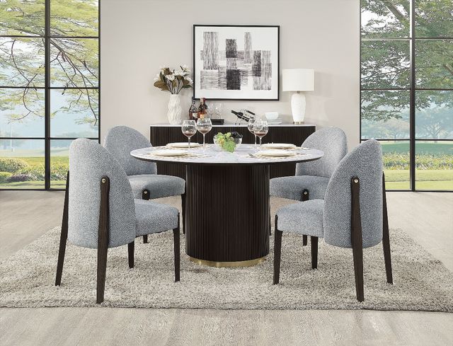 Round Dining Table Stylings