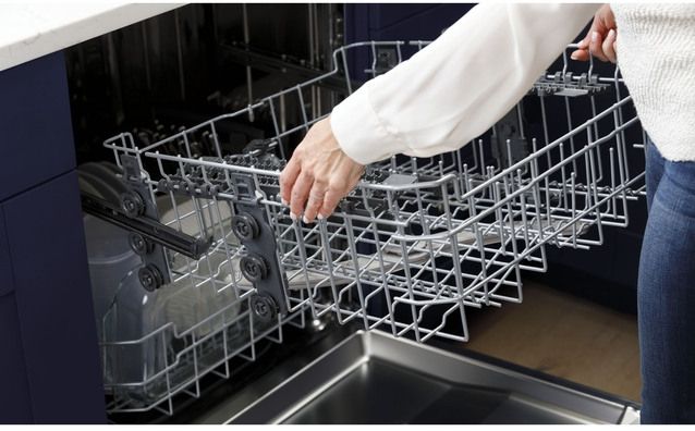 GE® 4 Piece Slate Kitchen Package-3