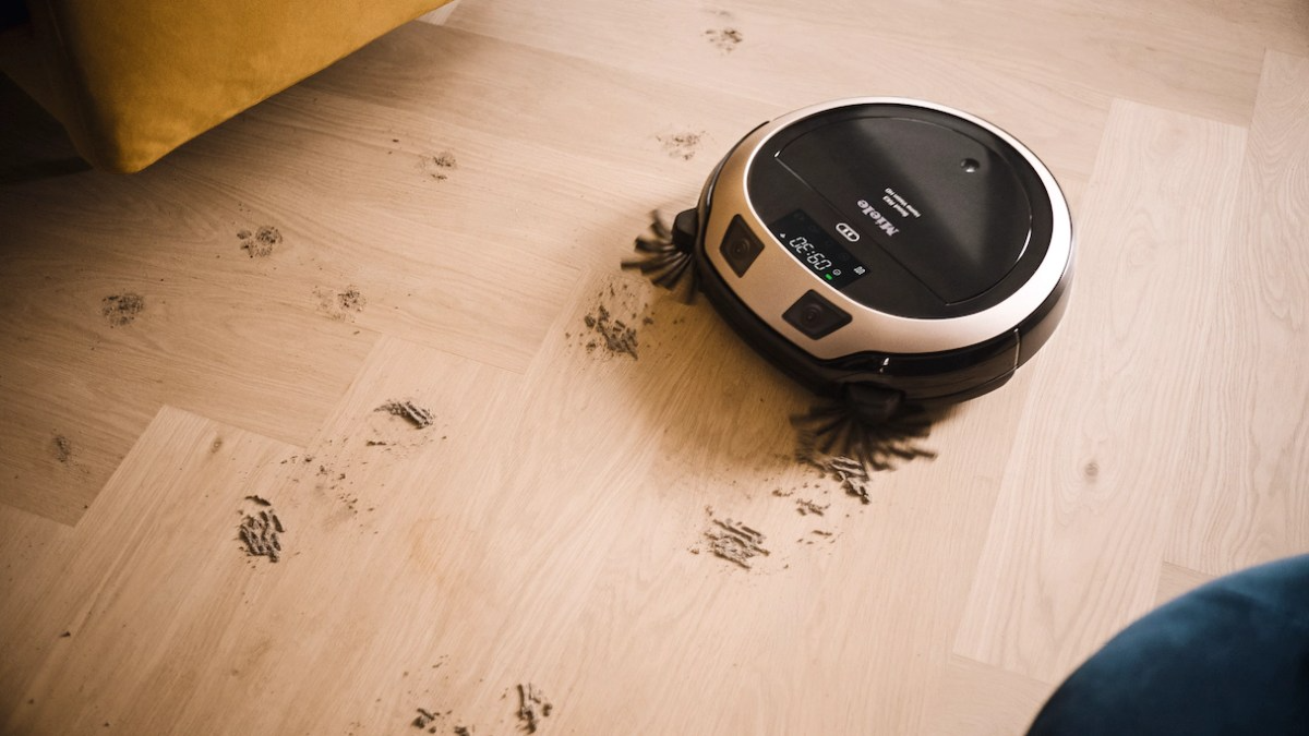 Miele Scout RX3 Home Vision Rose Gold Robotic Vacuum | Yale