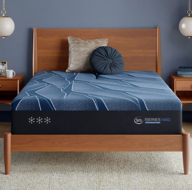 Serta® iSeries NXG™ 13.5" Memory Foam 4500 Ultra Plush Smooth Top Split Head Queen Mattress-1