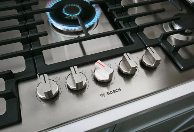 Bosch® 800 Series 36" Stainless Steel Natural Gas Cooktop-2