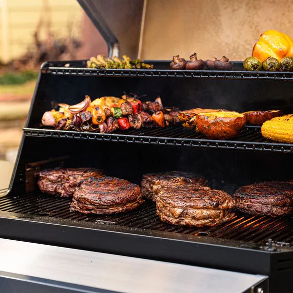 Gravity Series® 1050 Digital Charcoal Grill + Smoker-2