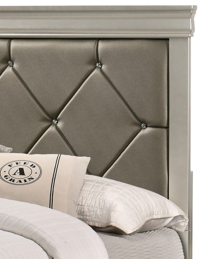 Crown Mark Amalia Gray/Silver Twin Upholstered Panel Bed-3