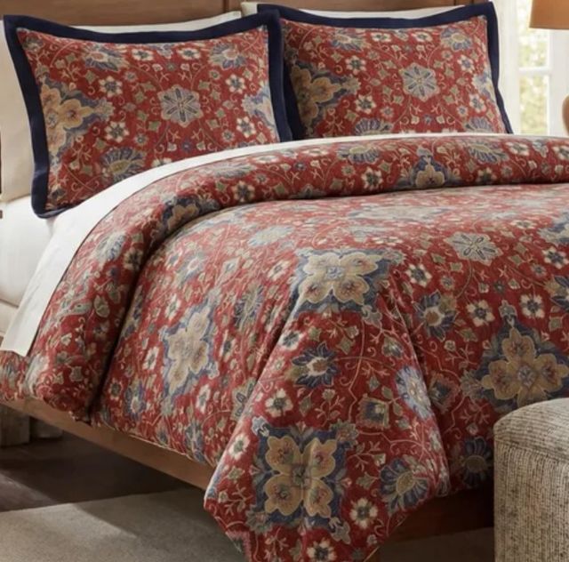 HiEnd Accents Melinda 3-Piece King Bedding Bundle-0